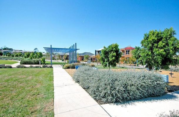 35 Troward Harvey Way, Craigieburn