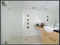 44 / 10 Grand Parade, Kawana Island
