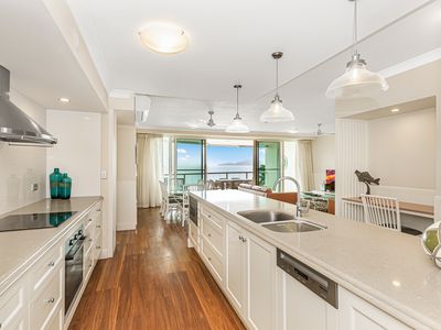 50 / 7 Mariners Drive, Townsville City