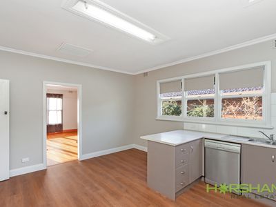 17 Wilmoth Avenue, Horsham