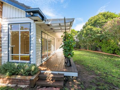 6 GLOUCESTER CRESCENT , Shepparton