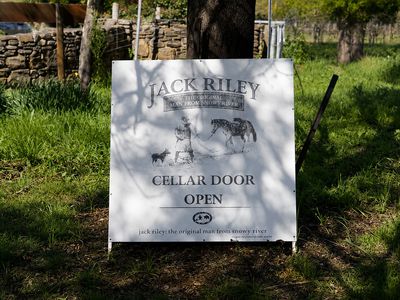 8792 Murray River Road, Walwa