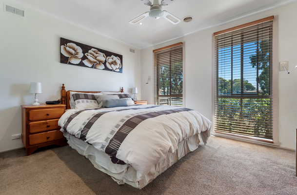 40 Whitley Crescent, Craigieburn
