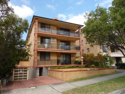 1 / 45 Robertson St, Kogarah