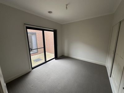 1 / 159 Botanica Springs Boulevard, Brookfield