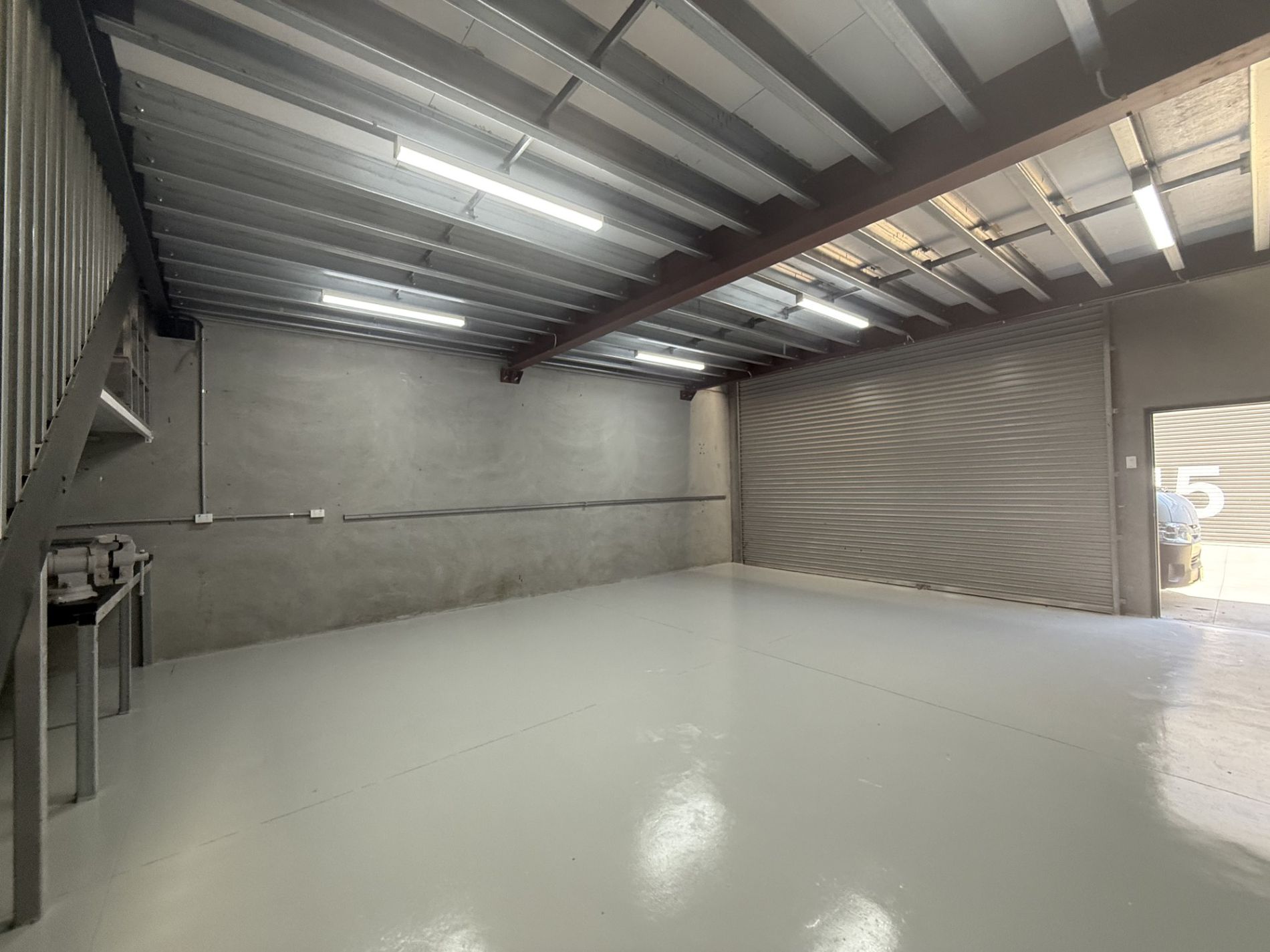 16 Rosie Place, Altona