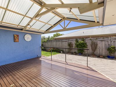 2 Moondara Court, Leopold