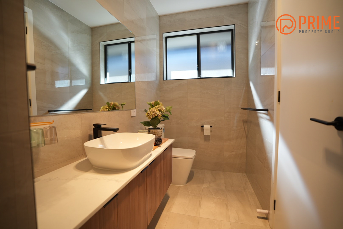 1B Cox Terrace, Northfield