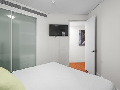 901 / 108 Terrace Road, East Perth