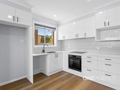 1 / 52 Lakelands Drive, Dapto