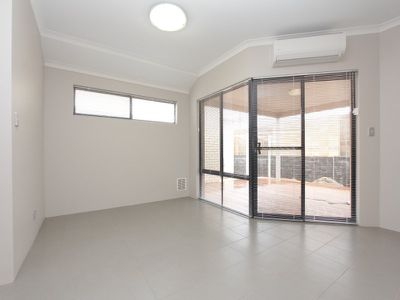 2 / 58 Central Avenue, Ascot