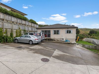 78-80 Waihora Crescent, Waitangirua