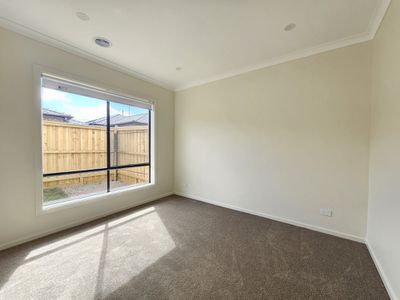 5 Riveting Road, Wyndham Vale