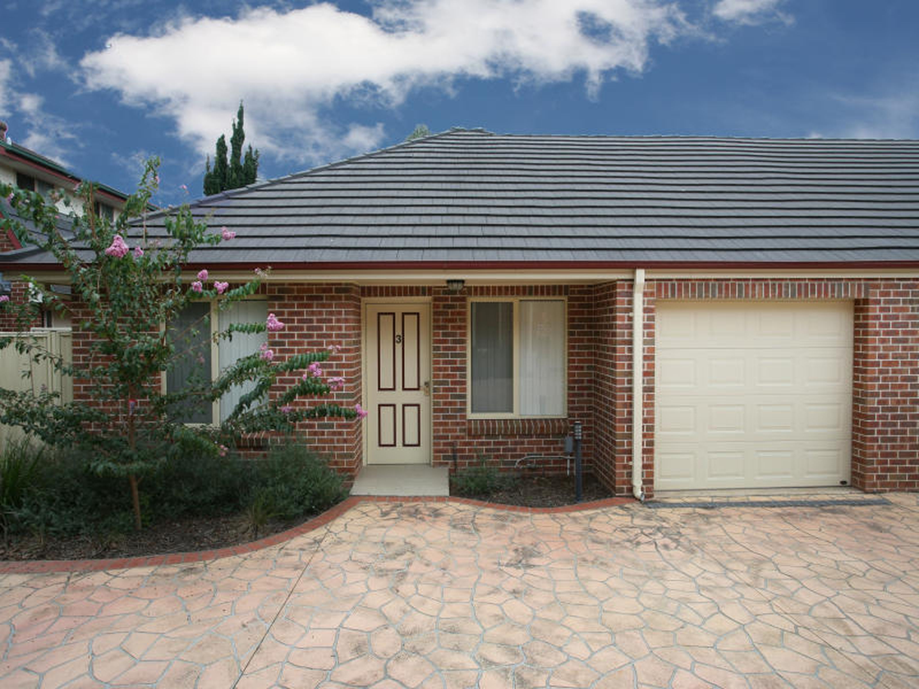3 /  5, 9-13 Rawson Avenue,, PENRITH