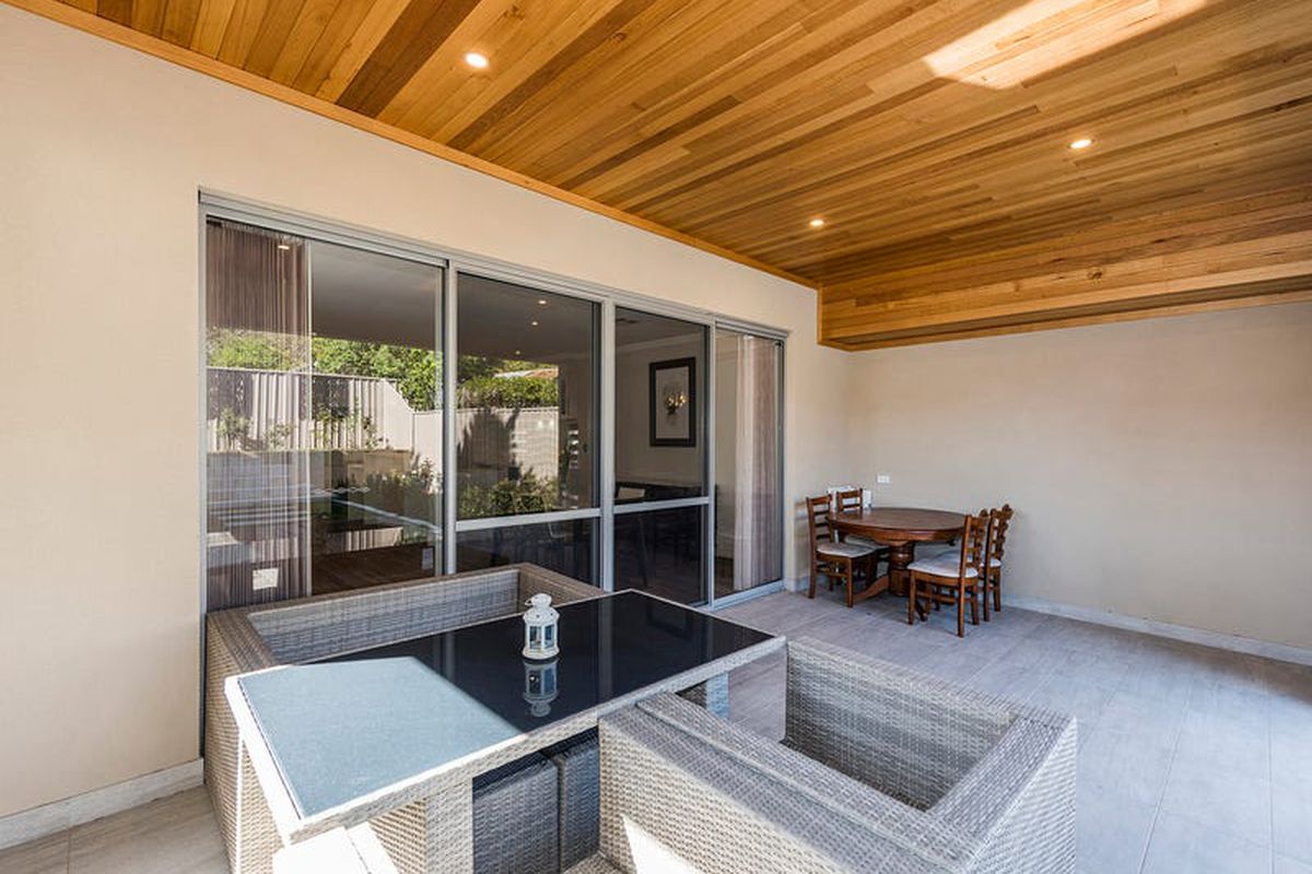 2A Genesta Crescent, Dalkeith