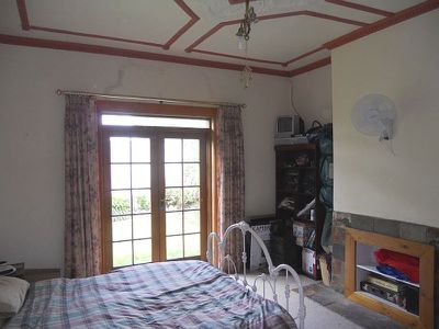 2 Church Street, Yahl