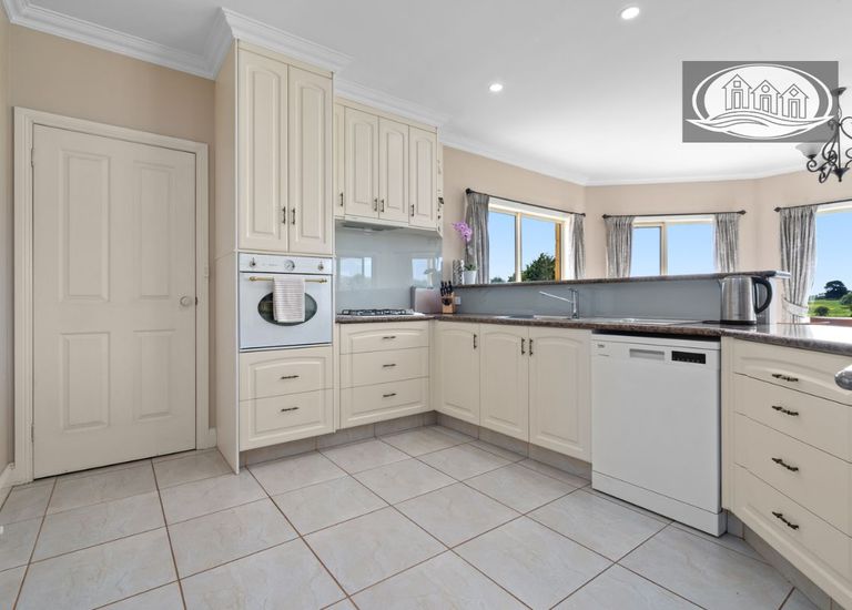 231 Golf Course Road, Heywood