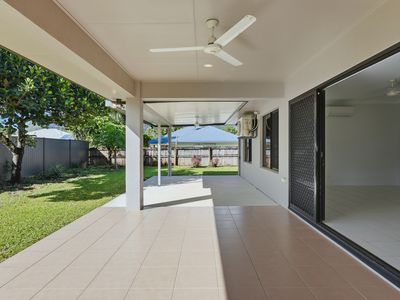 4 Manoi Close, Bentley Park