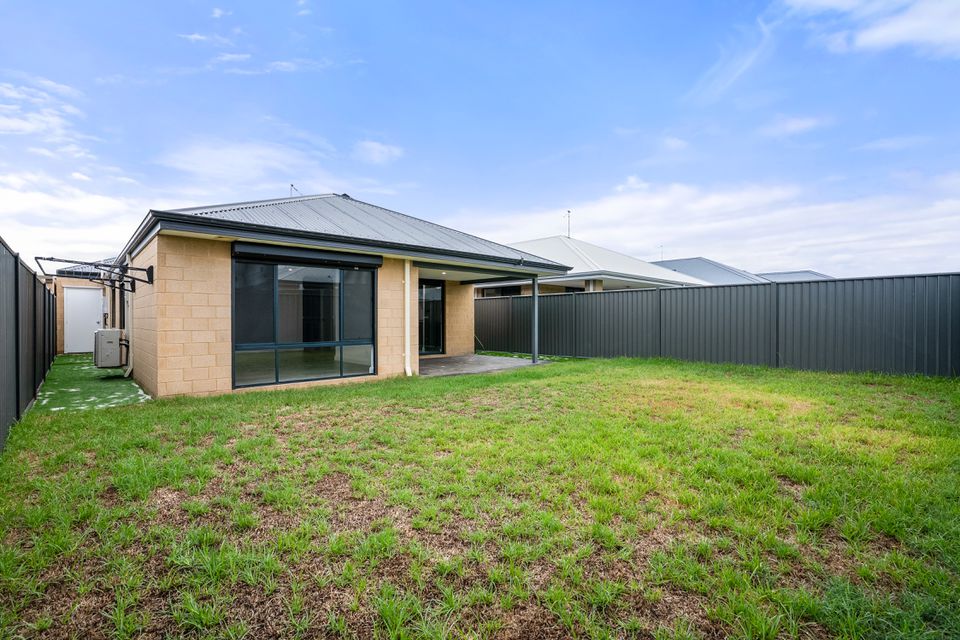 25 Wallarah Cct, Baldivis