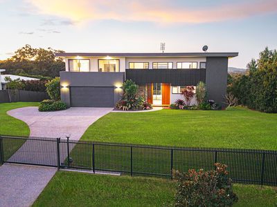 10 Kingfisher Crescent, Palmview