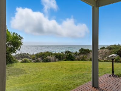 11 Mariner Court, Low Head