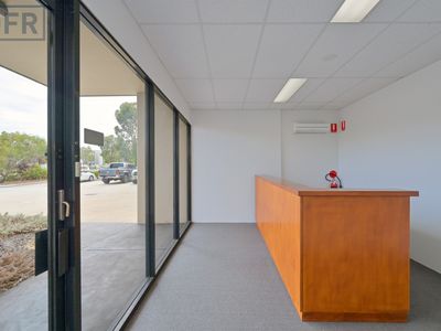 3 / 70-72 Discovery Drive, Bibra Lake