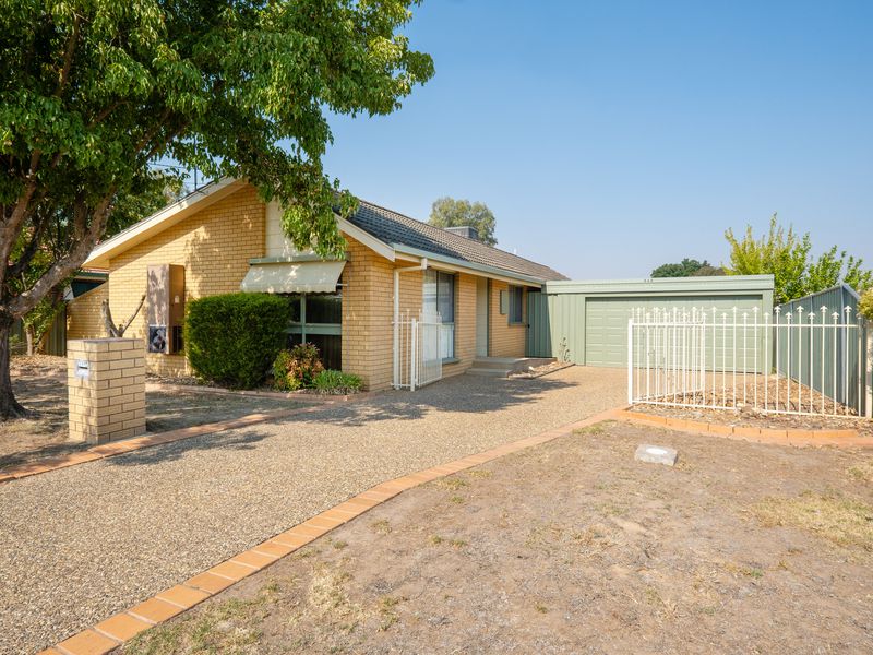 546  WEBB STREET, Lavington