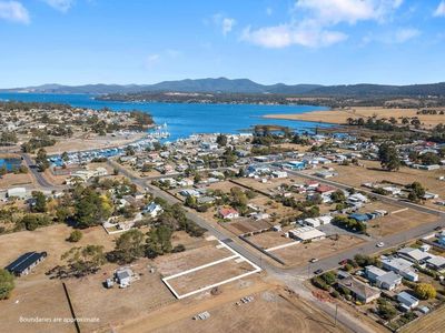 16 Henry Street, Triabunna