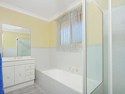 2 / 8 Kingsley Avenue, Ulladulla