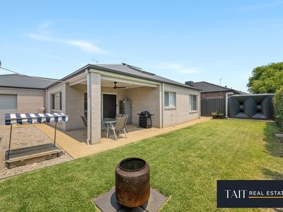 11 Cormorant Way, Wangaratta