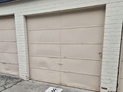 Unit 8 / 17 Queens Road, Melbourne
