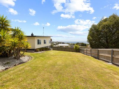 17 Thomas Street, Bridport