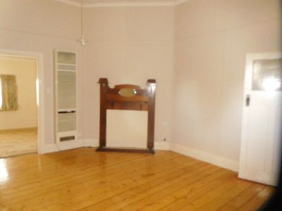 28 Albert Street, Horsham