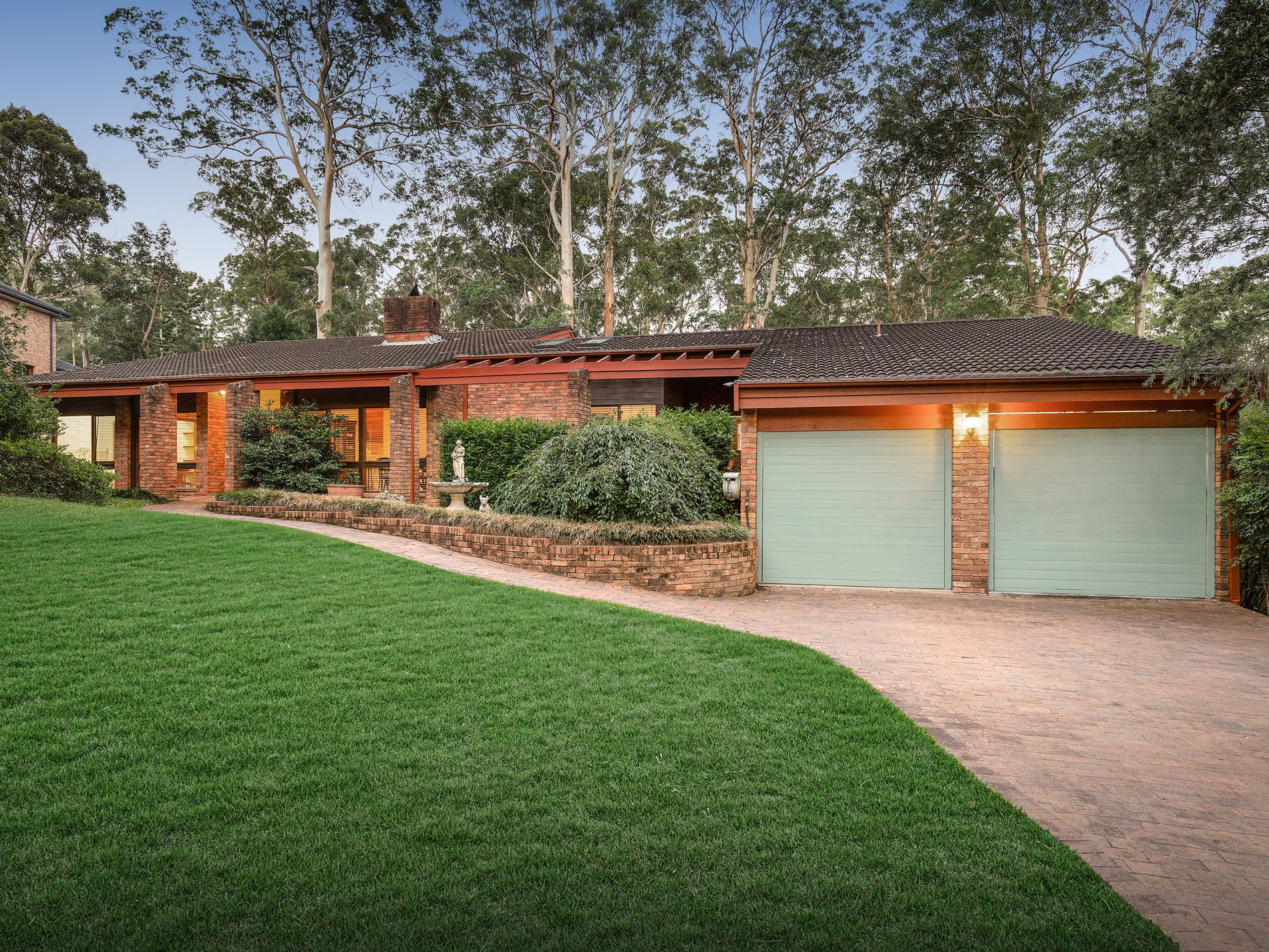 11 Forest Knoll, Castle Hill