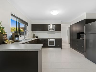19 Tarwhine Street, Manly West