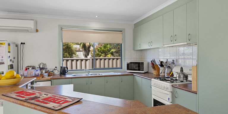 80 Birkett Street , Euroa