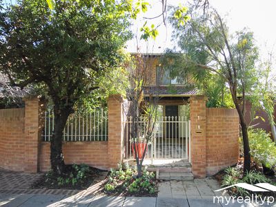 1 / 70 Eric Street, Como