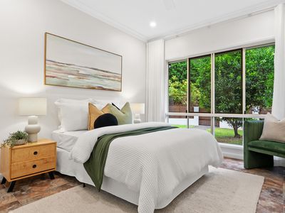 10-12 Lichen Close, Redlynch