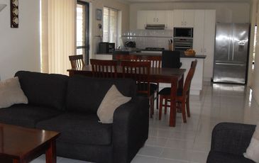 8 Domain Circuit, Beaconsfield