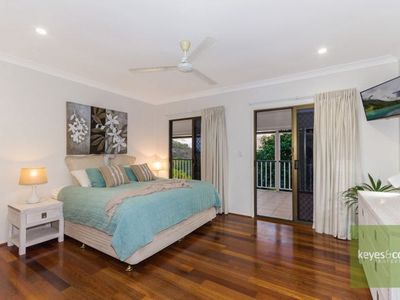 5 Woodlands Court, Castle Hill