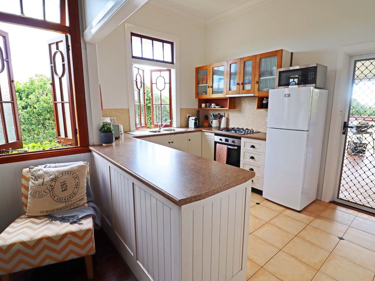 10 George Street, Tolga