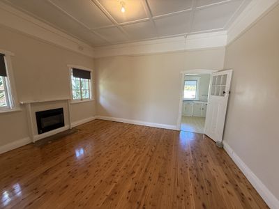 51 Victoria Street, Parkes