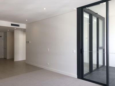 607 / 1 Cullen Close, Forest Lodge