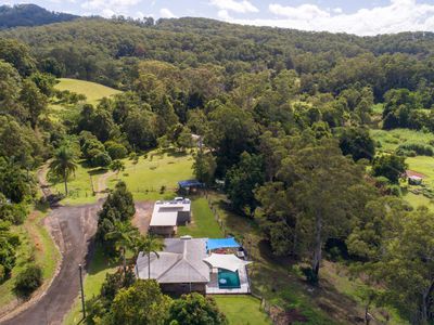 2 Shekinah Court, West Woombye