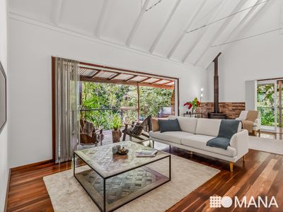 11 Waranga Crescent, Burringbar