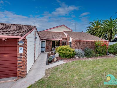 21 Russley Grove, Yanchep