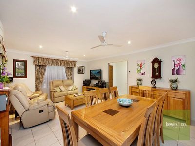 2 Carisbrooke Court, Annandale