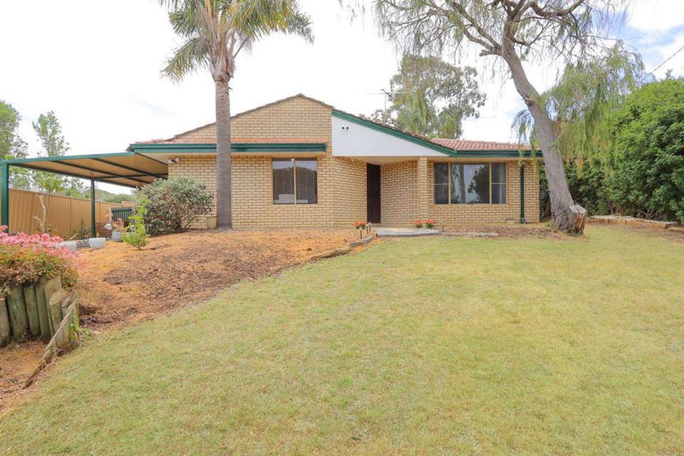 11 Cowlishaw Rise , Parmelia