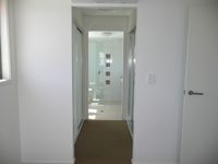 10 Grand Pde , Kawana Island