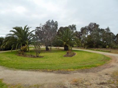 1086 Mincha-Canary Island Road, Mincha